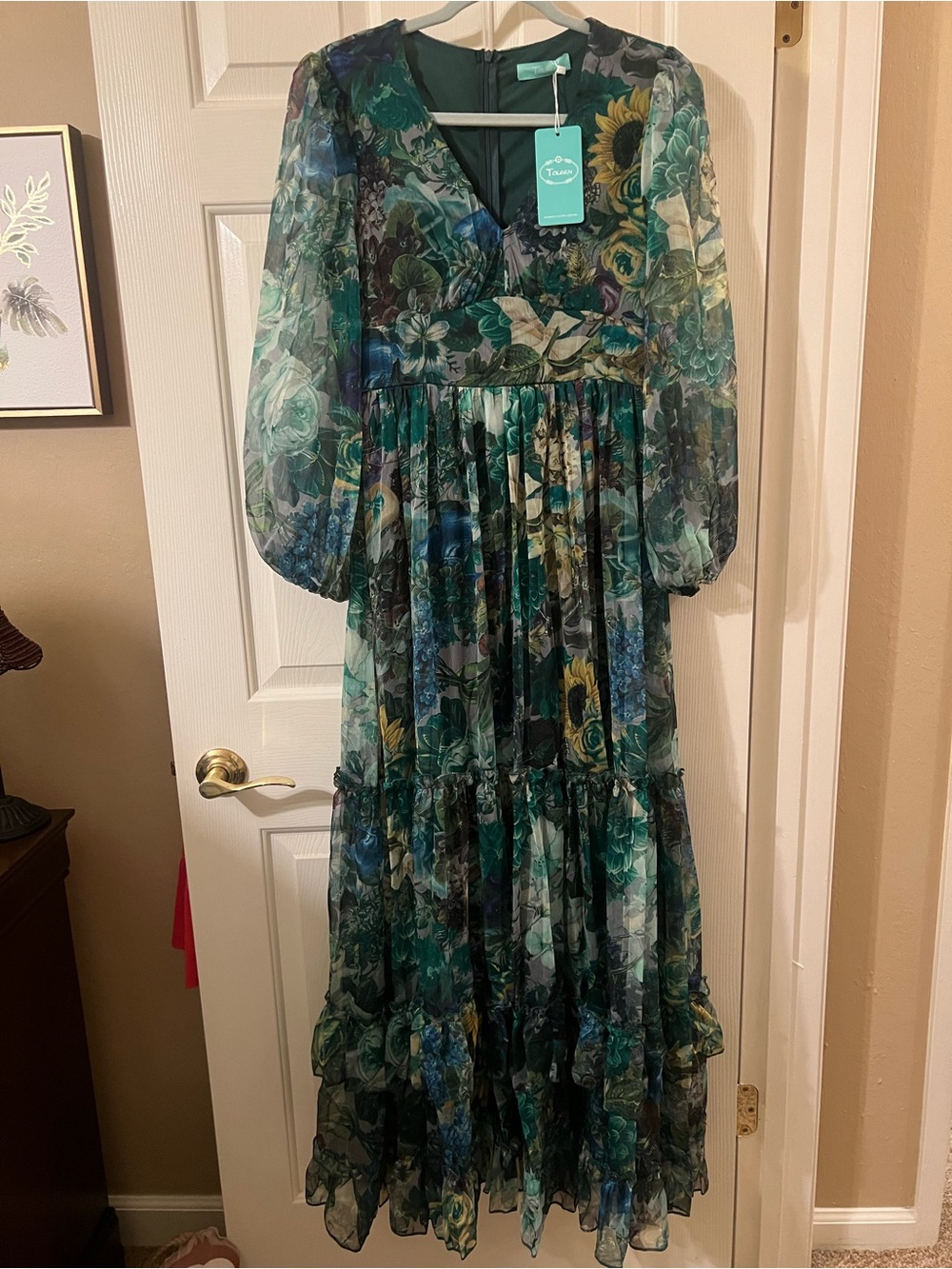 NWT Women’s Toleen Green Floral Tiered Boho Festival Maxi Dress Size Small - Picture 1 of 14